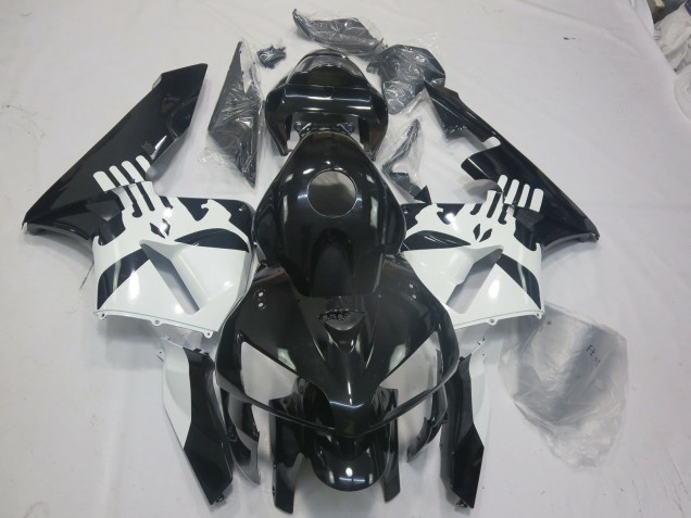 05-06 Schwarz Glänzend & Punisher-Logo CBR600RR Motorrad Verkleidung